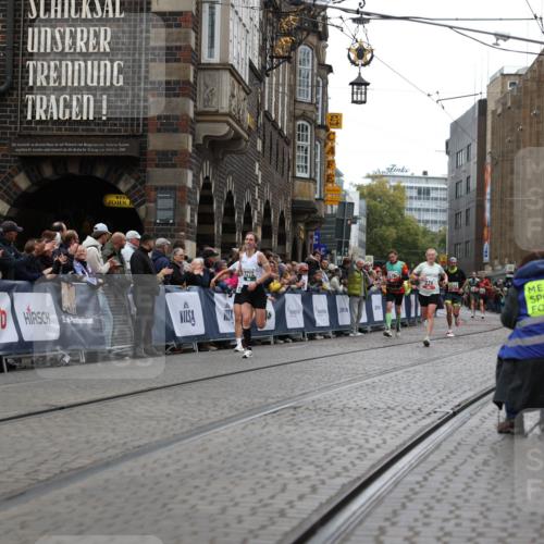 05.10.2025 - 20. swb-Marathon Bremen Yannick Fuchs http://msf.ph/oto/9280941 05.10.2025 12:55:17 Ziel 1231, 2151, 4030 meine-sportfotos.de