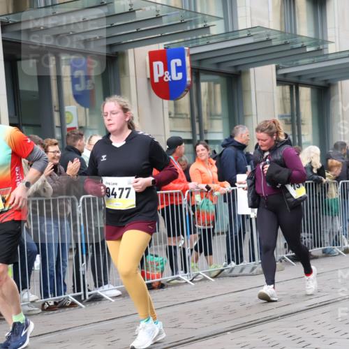 05.10.2025 - 20. swb-Marathon Bremen Strokosch-Dieckow http://msf.ph/oto/9280987 05.10.2025 11:17:59 Ziel 9348, 9465, 9477, 10198, 10575, 10795, 10994, 11043, 9348, 9465, 9477, 10198, 10575, 10795, 10994, 11043 meine-sportfotos.de