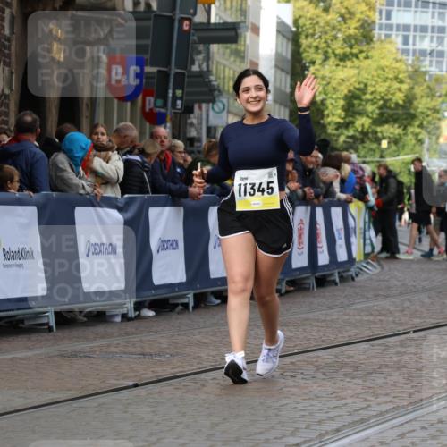 05.10.2025 - 20. swb-Marathon Bremen Strokosch-Dieckow http://msf.ph/oto/9280997 05.10.2025 11:14:52 Ziel 9303, 11345, 11448, 11607 meine-sportfotos.de