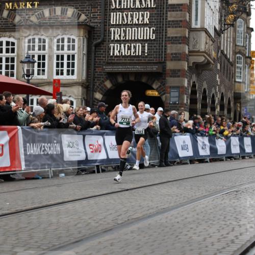 05.10.2025 - 20. swb-Marathon Bremen Yannick Fuchs http://msf.ph/oto/9281051 05.10.2025 12:55:19 Ziel 1231, 4030, 7213 meine-sportfotos.de