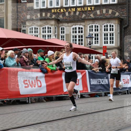 05.10.2025 - 20. swb-Marathon Bremen Yannick Fuchs http://msf.ph/oto/9281113 05.10.2025 12:55:20 Ziel 1231, 7213, 7883 meine-sportfotos.de
