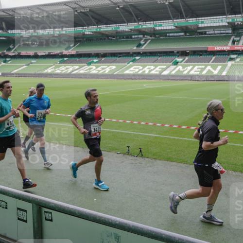 05.10.2025 - 20. swb-Marathon Bremen Michael Burmester http://msf.ph/oto/9281170 05.10.2025 13:04:24 Laufen im Stadion 100, 360, 414, 421, 470, 490, 592, 607, 898, 1012, 1019, 1080, 1084, 1413, 1468, 1478, 1695, 1852, 1914, 1975, 1997, 2086, 2333, 2399, 2617, 2664, 2901, 2989, 3037, 3072, 3346, 3433, 3483, 3485, 3658, 3901, 4001, 4005, 4053, 4087, 4243, 4244, 4335, 4453, 4462, 4501, 4524, 4528, 4627, 4637, 4638, 4651, 4757, 4793, 4803, 4838, 4840, 4858, 4928, 5043, 5082, 5137, 5162, 5212, 5236, 5247, 5343, 5446, 5464, 5489, 5832, 5969, 6011, 6145, 6287, 6529, 6584, 6635, 1336 meine-sportfotos.de