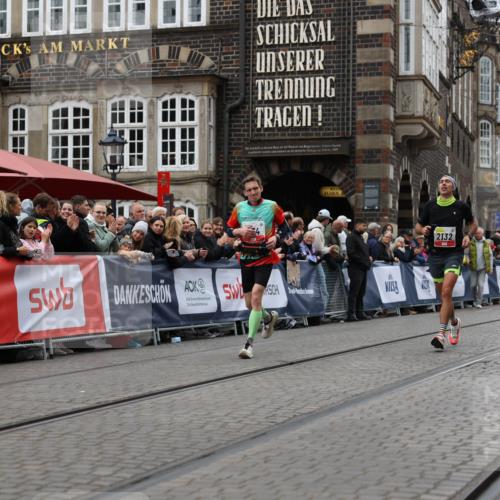 05.10.2025 - 20. swb-Marathon Bremen Yannick Fuchs http://msf.ph/oto/9281296 05.10.2025 12:55:23 Ziel 235, 7213, 7883 meine-sportfotos.de