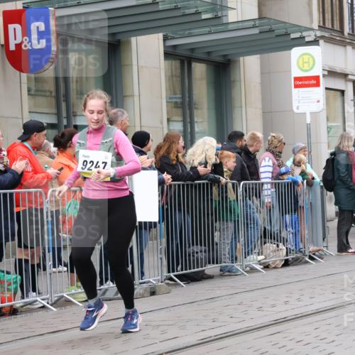 05.10.2025 - 20. swb-Marathon Bremen Strokosch-Dieckow http://msf.ph/oto/9281353 05.10.2025 11:18:50 Ziel 9247, 10488, 11625, 9247, 10488, 11625 meine-sportfotos.de