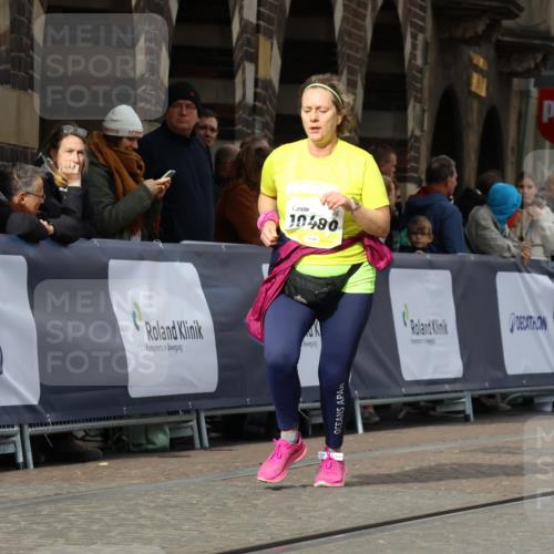 05.10.2025 - 20. swb-Marathon Bremen Strokosch-Dieckow http://msf.ph/oto/9281366 05.10.2025 11:15:00 Ziel 10496, 10647, 11107, 11345, 11607 meine-sportfotos.de