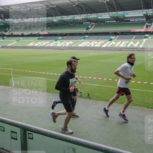 05.10.2025 - 20. swb-Marathon Bremen Michael Burmester http://msf.ph/oto/9281471 05.10.2025 13:04:52 Laufen im Stadion 100, 190, 199, 406, 421, 470, 490, 607, 678, 712, 858, 924, 1012, 1061, 1080, 1132, 1404, 1455, 1478, 1480, 1746, 1765, 1834, 1852, 1914, 1997, 2009, 2086, 2190, 2333, 2399, 2536, 2584, 2604, 2617, 2664, 2802, 2901, 2989, 3008, 3049, 3216, 3346, 3378, 3380, 3413, 3433, 3445, 3483, 3561, 3658, 3799, 3901, 4001, 4055, 4187, 4241, 4243, 4244, 4376, 4501, 4627, 4634, 4671, 4757, 4803, 4838, 4840, 4855, 4858, 4928, 5082, 5247, 5286, 5295, 5446, 5464, 5614, 5832, 5904 meine-sportfotos.de