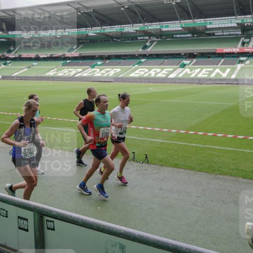 05.10.2025 - 20. swb-Marathon Bremen Michael Burmester http://msf.ph/oto/9281515 05.10.2025 13:04:55 Laufen im Stadion 100, 190, 199, 406, 421, 470, 490, 607, 678, 712, 858, 924, 1012, 1061, 1080, 1132, 1404, 1455, 1478, 1480, 1545, 1746, 1765, 1834, 1852, 1867, 1990, 1997, 2009, 2086, 2190, 2333, 2399, 2536, 2584, 2604, 2617, 2664, 2802, 2901, 2935, 2989, 3008, 3049, 3216, 3346, 3378, 3380, 3413, 3433, 3445, 3483, 3561, 3658, 3799, 3901, 4001, 4055, 4187, 4207, 4241, 4243, 4244, 4376, 4501, 4627, 4634, 4671, 4757, 4803, 4838, 4855, 4858, 4928, 5082, 5247, 5286, 5295, 5446, 5464, 5614, 5904 meine-sportfotos.de