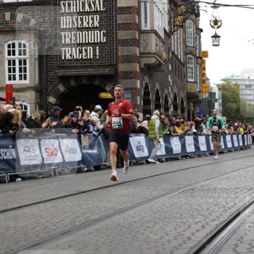 05.10.2025 - 20. swb-Marathon Bremen Yannick Fuchs http://msf.ph/oto/9281564 05.10.2025 12:55:27 Ziel 235, 474, 2132, 6444, 7213, 7883 meine-sportfotos.de