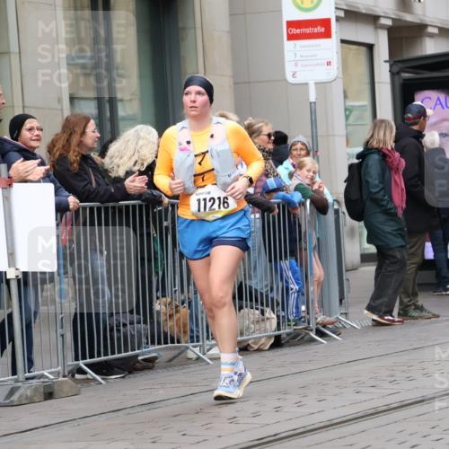 05.10.2025 - 20. swb-Marathon Bremen Strokosch-Dieckow http://msf.ph/oto/9281687 05.10.2025 11:19:27 Ziel 9705, 10677, 11216, 9705, 10677, 11216 meine-sportfotos.de