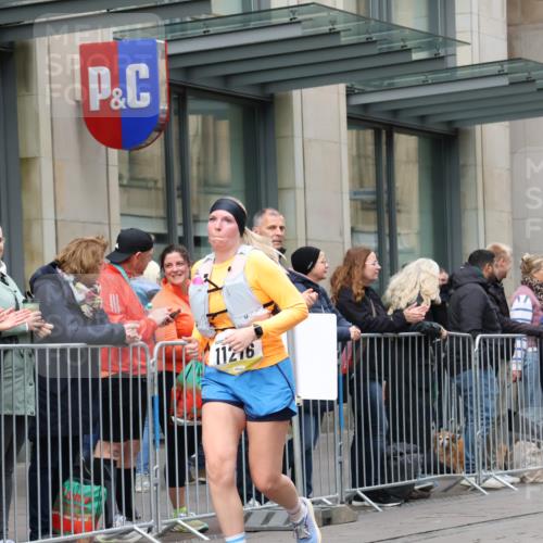05.10.2025 - 20. swb-Marathon Bremen Strokosch-Dieckow http://msf.ph/oto/9281739 05.10.2025 11:19:29 Ziel 10677, 11216, 10677, 11216 meine-sportfotos.de