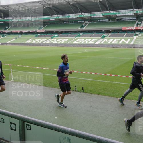 05.10.2025 - 20. swb-Marathon Bremen Michael Burmester http://msf.ph/oto/9281764 05.10.2025 13:05:20 Laufen im Stadion 190, 199, 406, 520, 611, 678, 712, 804, 817, 858, 924, 1061, 1132, 1147, 1228, 1404, 1455, 1480, 1545, 1610, 1702, 1746, 1765, 1834, 1840, 1867, 1990, 2009, 2058, 2187, 2190, 2198, 2399, 2437, 2536, 2584, 2604, 2785, 2802, 2901, 2935, 3008, 3025, 3049, 3216, 3317, 3378, 3380, 3413, 3445, 3450, 3479, 3561, 3799, 3809, 3837, 4055, 4187, 4207, 4241, 4326, 4332, 4376, 4563, 4634, 4665, 4671, 4676, 4831, 4838, 4855, 4892, 4904, 5176, 5286, 5295, 5362, 5382, 5614, 5904, 6283 meine-sportfotos.de