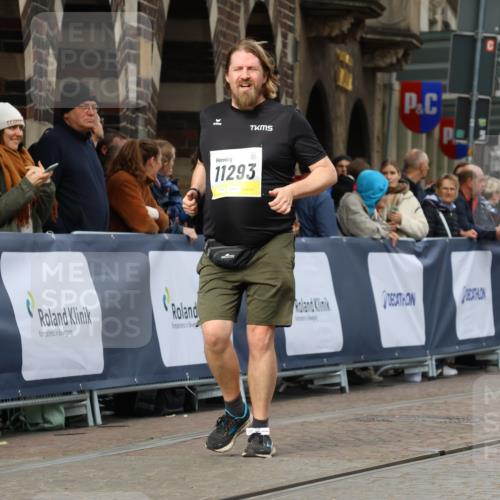 05.10.2025 - 20. swb-Marathon Bremen Strokosch-Dieckow http://msf.ph/oto/9281778 05.10.2025 11:15:10 Ziel 10647, 10984, 11293, 11635 meine-sportfotos.de