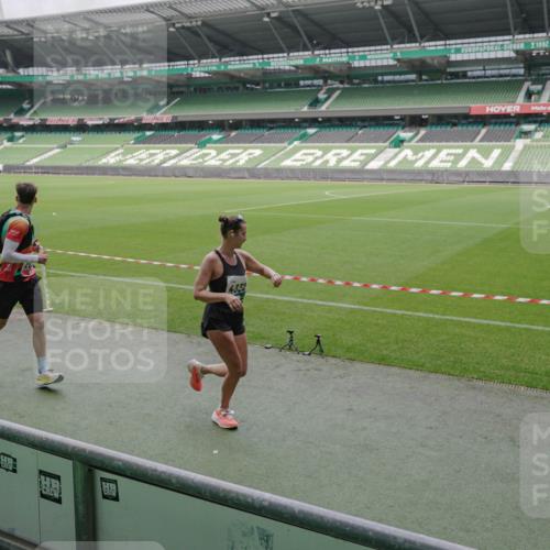 05.10.2025 - 20. swb-Marathon Bremen Michael Burmester http://msf.ph/oto/9281779 05.10.2025 13:05:23 Laufen im Stadion 190, 199, 406, 520, 611, 678, 712, 804, 817, 858, 924, 1061, 1132, 1147, 1228, 1404, 1455, 1480, 1545, 1610, 1702, 1746, 1765, 1834, 1840, 1867, 1990, 2009, 2058, 2187, 2190, 2198, 2437, 2536, 2584, 2604, 2785, 2802, 2902, 2935, 3008, 3025, 3049, 3216, 3317, 3378, 3380, 3413, 3445, 3450, 3479, 3561, 3799, 3809, 3837, 3853, 4055, 4187, 4207, 4241, 4326, 4332, 4376, 4563, 4634, 4665, 4671, 4676, 4831, 4855, 4892, 4904, 4983, 5176, 5286, 5295, 5362, 5382, 5614, 5824, 5904, 6283 meine-sportfotos.de