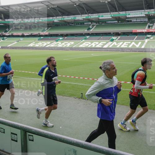 05.10.2025 - 20. swb-Marathon Bremen Michael Burmester http://msf.ph/oto/9281793 05.10.2025 13:05:24 Laufen im Stadion 190, 199, 406, 520, 611, 678, 712, 804, 817, 858, 924, 1061, 1132, 1147, 1228, 1404, 1455, 1480, 1545, 1610, 1702, 1746, 1765, 1834, 1840, 1867, 1990, 2009, 2058, 2187, 2190, 2198, 2437, 2536, 2584, 2604, 2785, 2802, 2902, 2935, 3008, 3025, 3049, 3216, 3317, 3378, 3380, 3413, 3445, 3450, 3479, 3561, 3799, 3809, 3837, 3853, 4055, 4187, 4207, 4241, 4326, 4332, 4376, 4563, 4634, 4665, 4671, 4676, 4831, 4855, 4892, 4904, 4983, 5176, 5286, 5295, 5362, 5382, 5614, 5824, 5904, 6283 meine-sportfotos.de