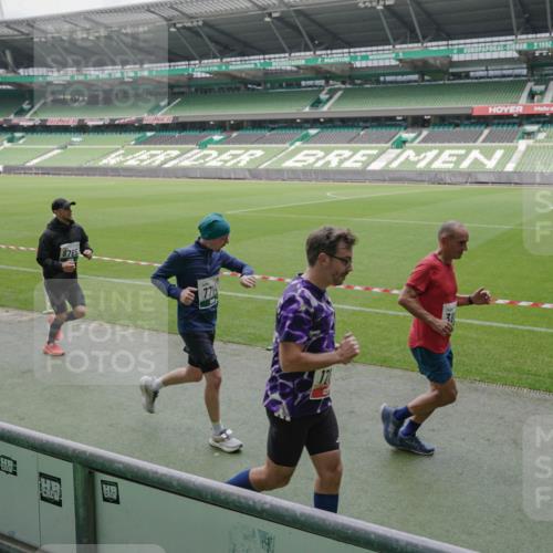 05.10.2025 - 20. swb-Marathon Bremen Michael Burmester http://msf.ph/oto/9281876 05.10.2025 13:05:32 Laufen im Stadion 190, 199, 406, 520, 611, 678, 712, 804, 817, 858, 924, 1132, 1147, 1228, 1404, 1455, 1480, 1545, 1610, 1702, 1746, 1765, 1840, 1867, 1990, 2058, 2187, 2190, 2198, 2422, 2437, 2536, 2584, 2604, 2785, 2802, 2902, 2935, 3008, 3025, 3049, 3216, 3317, 3368, 3378, 3380, 3413, 3445, 3450, 3479, 3799, 3809, 3837, 3853, 4055, 4207, 4241, 4326, 4332, 4376, 4563, 4641, 4665, 4676, 4766, 4831, 4855, 4892, 4904, 4983, 5176, 5286, 5295, 5362, 5382, 5614, 5824, 5904, 6283 meine-sportfotos.de