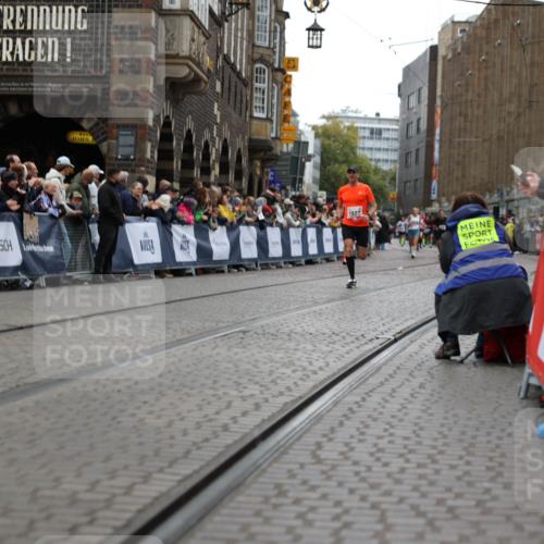 05.10.2025 - 20. swb-Marathon Bremen Yannick Fuchs http://msf.ph/oto/9282048 05.10.2025 12:55:35 Ziel 474, 1443, 1912, 2132, 6444 meine-sportfotos.de