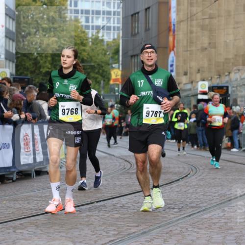 05.10.2025 - 20. swb-Marathon Bremen Strokosch-Dieckow http://msf.ph/oto/9282087 05.10.2025 11:15:17 Ziel 9441, 9643, 9767, 9768 meine-sportfotos.de