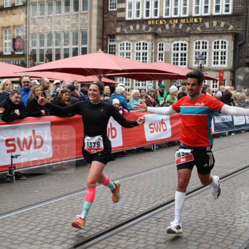 05.10.2025 - 20. swb-Marathon Bremen Yannick Fuchs http://msf.ph/oto/9282183 05.10.2025 12:56:21 Ziel 1379, 1833, 3707 meine-sportfotos.de