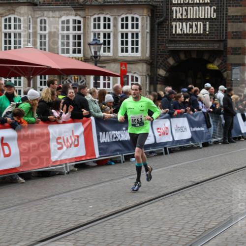05.10.2025 - 20. swb-Marathon Bremen Yannick Fuchs http://msf.ph/oto/9282830 05.10.2025 12:59:08 Ziel 3435, 5470, 5495, 8053 meine-sportfotos.de