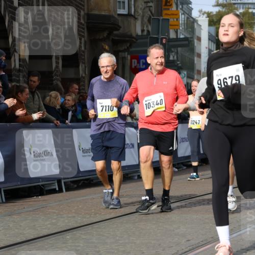05.10.2025 - 20. swb-Marathon Bremen Strokosch-Dieckow http://msf.ph/oto/9282946 05.10.2025 11:16:12 Ziel 7110, 9640, 9679, 10339, 10340, 10564, 10635, 11247, 11378 meine-sportfotos.de
