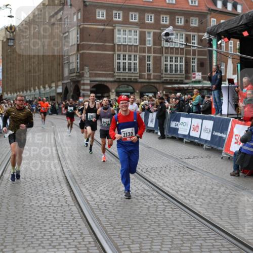 05.10.2025 - 20. swb-Marathon Bremen Yannick Fuchs http://msf.ph/oto/9282989 05.10.2025 12:59:18 Ziel 2130, 2385, 4158, 4664, 8053 meine-sportfotos.de