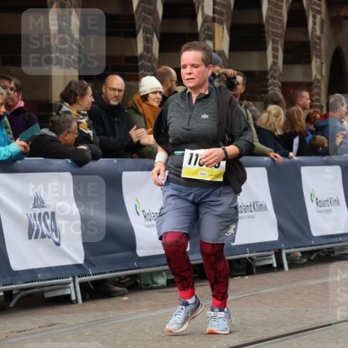05.10.2025 - 20. swb-Marathon Bremen Strokosch-Dieckow http://msf.ph/oto/9283171 05.10.2025 11:16:20 Ziel 7110, 10023, 10083, 10379, 10450, 11029, 11247, 11358 meine-sportfotos.de