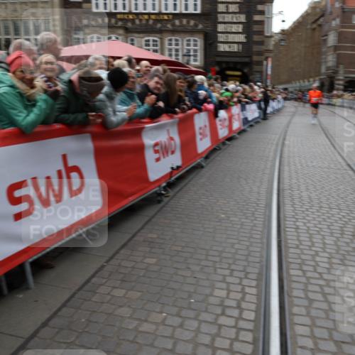 05.10.2025 - 20. swb-Marathon Bremen Yannick Fuchs http://msf.ph/oto/9283203 05.10.2025 12:59:21 Ziel 2130, 2385, 3219, 3391, 4158, 5908, 6224, 6423 meine-sportfotos.de
