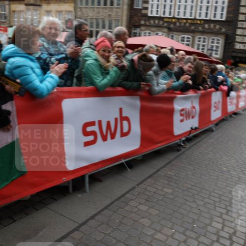 05.10.2025 - 20. swb-Marathon Bremen Yannick Fuchs http://msf.ph/oto/9283216 05.10.2025 12:59:21 Ziel 2130, 2385, 3219, 3391, 4158, 5908, 6224, 6423 meine-sportfotos.de