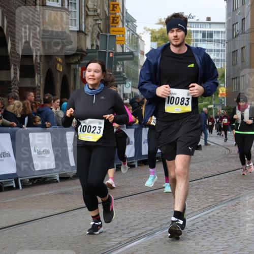 05.10.2025 - 20. swb-Marathon Bremen Strokosch-Dieckow http://msf.ph/oto/9283255 05.10.2025 11:16:22 Ziel 10023, 10083, 10379, 10450, 11029, 11358, 11404 meine-sportfotos.de