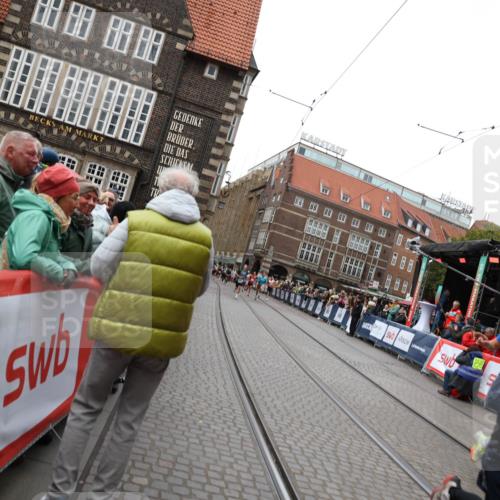 05.10.2025 - 20. swb-Marathon Bremen Yannick Fuchs http://msf.ph/oto/9283328 05.10.2025 13:00:10 Ziel 40, 689, 2186, 8351 meine-sportfotos.de