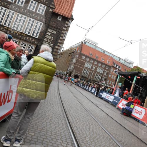05.10.2025 - 20. swb-Marathon Bremen Yannick Fuchs http://msf.ph/oto/9283362 05.10.2025 13:00:10 Ziel 40, 689, 2186, 8351 meine-sportfotos.de
