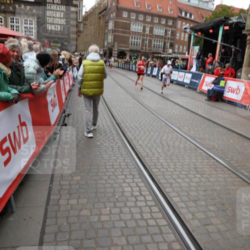 05.10.2025 - 20. swb-Marathon Bremen Yannick Fuchs http://msf.ph/oto/9283441 05.10.2025 13:00:16 Ziel 198, 689, 2186, 4422, 6996, 8030 meine-sportfotos.de