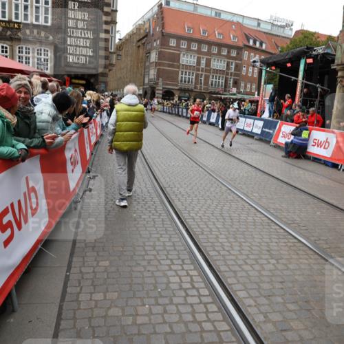 05.10.2025 - 20. swb-Marathon Bremen Yannick Fuchs http://msf.ph/oto/9283447 05.10.2025 13:00:16 Ziel 198, 689, 2186, 4422, 6996, 8030 meine-sportfotos.de
