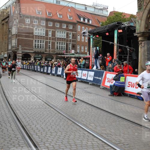 05.10.2025 - 20. swb-Marathon Bremen Yannick Fuchs http://msf.ph/oto/9283478 05.10.2025 13:00:17 Ziel 198, 689, 1812, 2186, 4422, 6996, 8030 meine-sportfotos.de