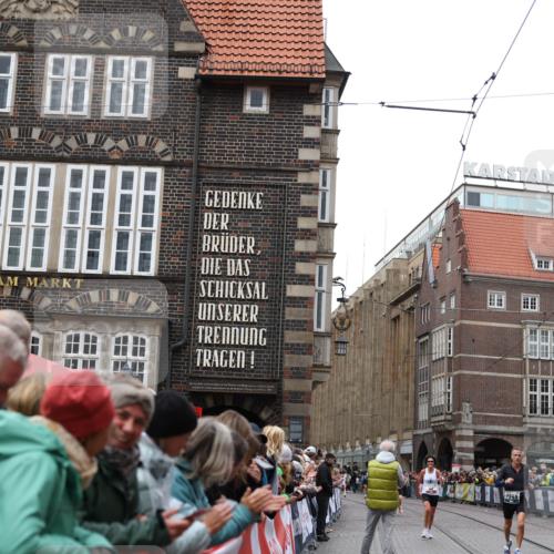 05.10.2025 - 20. swb-Marathon Bremen Yannick Fuchs http://msf.ph/oto/9283526 05.10.2025 13:00:32 Ziel 241, 1615, 2118, 2169, 6633, 7498 meine-sportfotos.de
