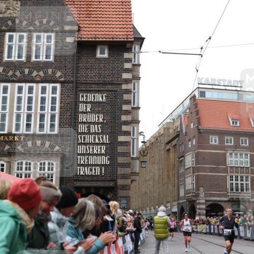 05.10.2025 - 20. swb-Marathon Bremen Yannick Fuchs http://msf.ph/oto/9283566 05.10.2025 13:00:32 Ziel 241, 1615, 2118, 2169, 6633, 7498 meine-sportfotos.de