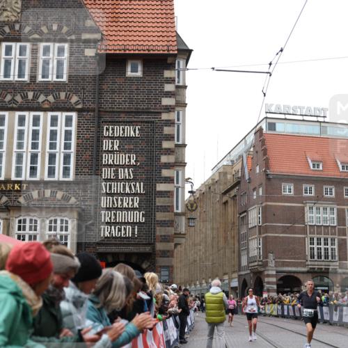 05.10.2025 - 20. swb-Marathon Bremen Yannick Fuchs http://msf.ph/oto/9283575 05.10.2025 13:00:32 Ziel 241, 1615, 2118, 2169, 6633, 7498 meine-sportfotos.de