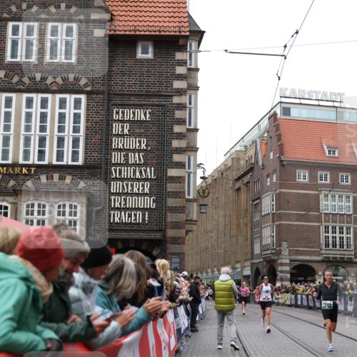05.10.2025 - 20. swb-Marathon Bremen Yannick Fuchs http://msf.ph/oto/9283605 05.10.2025 13:00:32 Ziel 241, 1615, 2118, 2169, 6633, 7498 meine-sportfotos.de