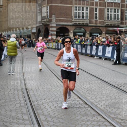 05.10.2025 - 20. swb-Marathon Bremen Yannick Fuchs http://msf.ph/oto/9283677 05.10.2025 13:00:36 Ziel 46, 6633, 7949 meine-sportfotos.de