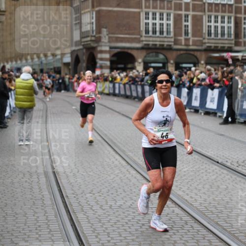 05.10.2025 - 20. swb-Marathon Bremen Yannick Fuchs http://msf.ph/oto/9283709 05.10.2025 13:00:36 Ziel 46, 6633, 7949 meine-sportfotos.de