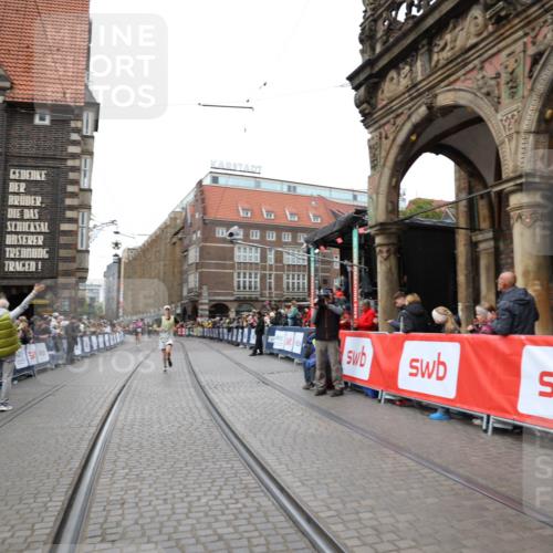 05.10.2025 - 20. swb-Marathon Bremen Yannick Fuchs http://msf.ph/oto/9284150 05.10.2025 13:00:53 Ziel 965, 3251, 3982, 5014, 7099, 7373 meine-sportfotos.de