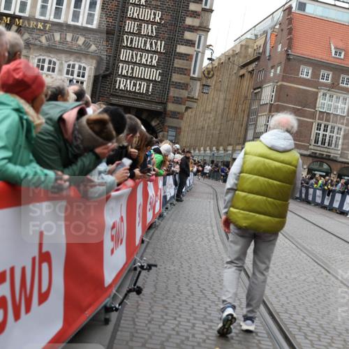 05.10.2025 - 20. swb-Marathon Bremen Yannick Fuchs http://msf.ph/oto/9284251 05.10.2025 13:01:04 Ziel 1645, 9130 meine-sportfotos.de