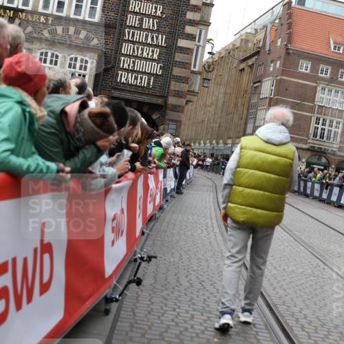 05.10.2025 - 20. swb-Marathon Bremen Yannick Fuchs http://msf.ph/oto/9284265 05.10.2025 13:01:04 Ziel 1645, 9130 meine-sportfotos.de