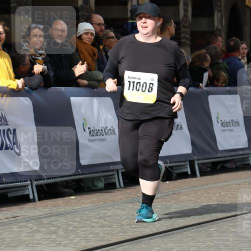 05.10.2025 - 20. swb-Marathon Bremen Strokosch-Dieckow http://msf.ph/oto/9284284 05.10.2025 11:17:17 Ziel 11008 meine-sportfotos.de