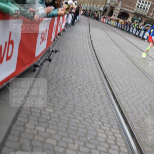 05.10.2025 - 20. swb-Marathon Bremen Yannick Fuchs http://msf.ph/oto/9284335 05.10.2025 13:01:27 Ziel 1626, 2666, 2719, 3150, 3342, 3807, 5132, 6150, 7525 meine-sportfotos.de