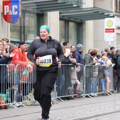 05.10.2025 - 20. swb-Marathon Bremen Strokosch-Dieckow http://msf.ph/oto/9284386 05.10.2025 11:27:00 Ziel  meine-sportfotos.de