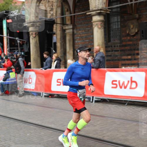 05.10.2025 - 20. swb-Marathon Bremen Yannick Fuchs http://msf.ph/oto/9284387 05.10.2025 13:01:29 Ziel 1626, 2666, 3150, 3807, 5132, 6150 meine-sportfotos.de