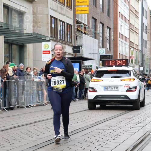 05.10.2025 - 20. swb-Marathon Bremen Strokosch-Dieckow http://msf.ph/oto/9284559 05.10.2025 11:27:39 Ziel 10027, 10027 meine-sportfotos.de
