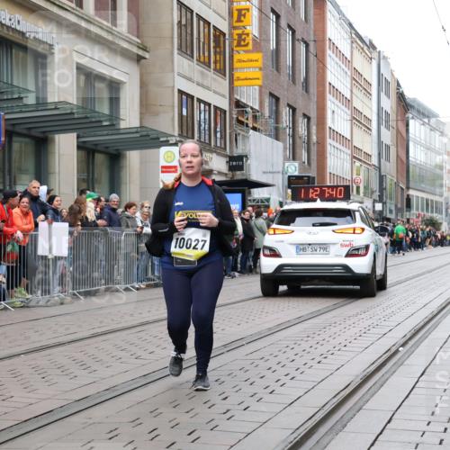05.10.2025 - 20. swb-Marathon Bremen Strokosch-Dieckow http://msf.ph/oto/9284572 05.10.2025 11:27:40 Ziel 10027, 10027 meine-sportfotos.de