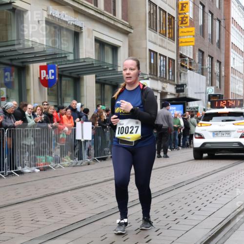 05.10.2025 - 20. swb-Marathon Bremen Strokosch-Dieckow http://msf.ph/oto/9284598 05.10.2025 11:27:41 Ziel 10027, 10027 meine-sportfotos.de